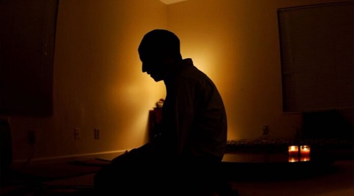 Asal Muasal Bacaan Tasyahud